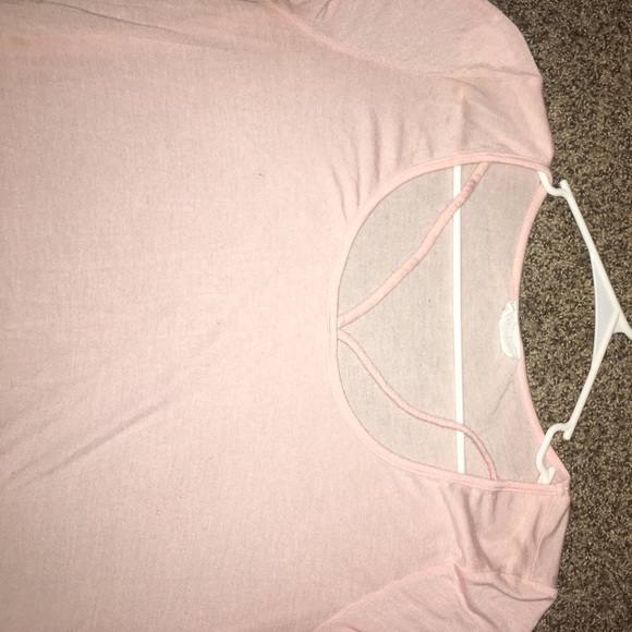 Light pink Hi-low Tillys shirt - Picture 3 of 4